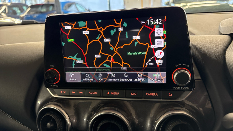 Nissan Juke 1.0 DiG-T 114 N-Connecta 5dr Petrol Hatchback